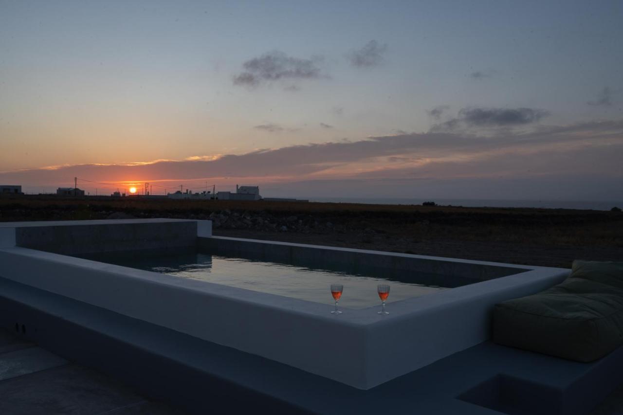 Oia Kissiri - Private Pool Villas Exteriör bild