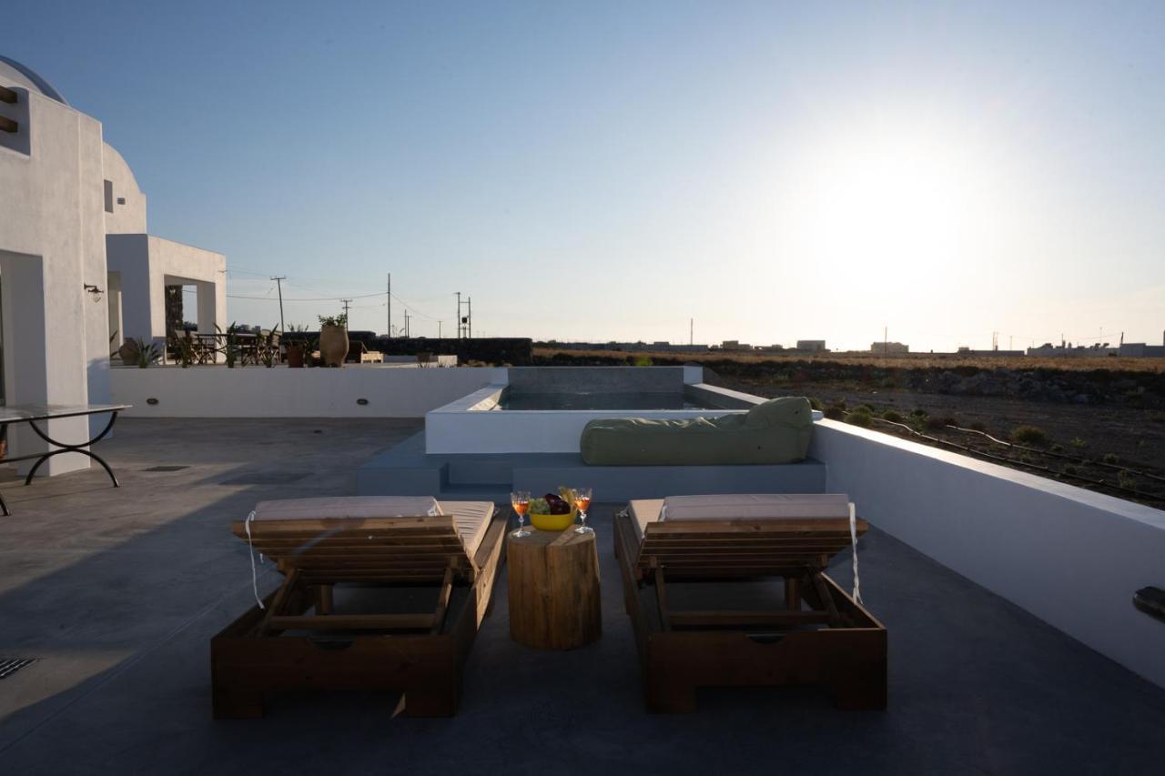 Oia Kissiri - Private Pool Villas Exteriör bild